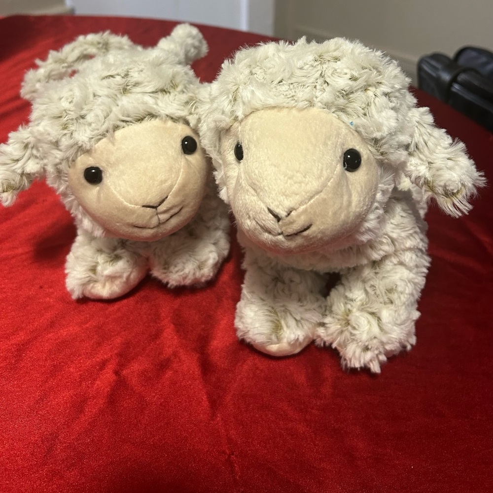 Purse Charming Cream Plush Sheep so soft! Pull tail up , it acts as zipper ❤️❤️ - Picture 7 of 7